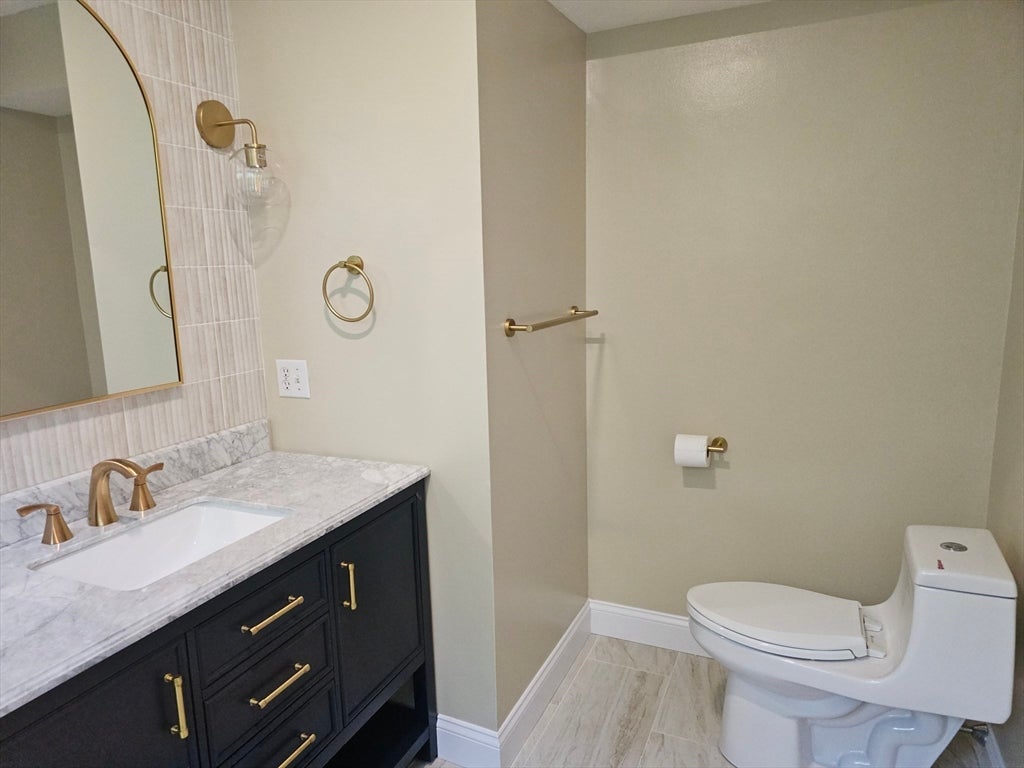 202 Falls Blvd, Quincy, MA, 202 Falls Blvd, Quincy, MA Photo #25