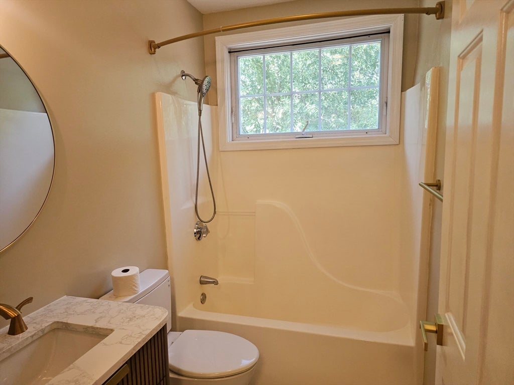 202 Falls Blvd, Quincy, MA, 202 Falls Blvd, Quincy, MA Photo #15