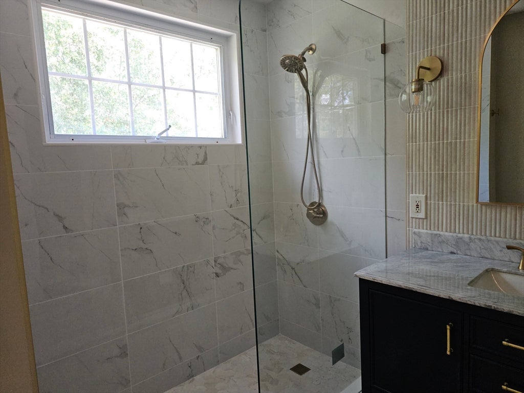 202 Falls Blvd, Quincy, MA, 202 Falls Blvd, Quincy, MA Photo #22