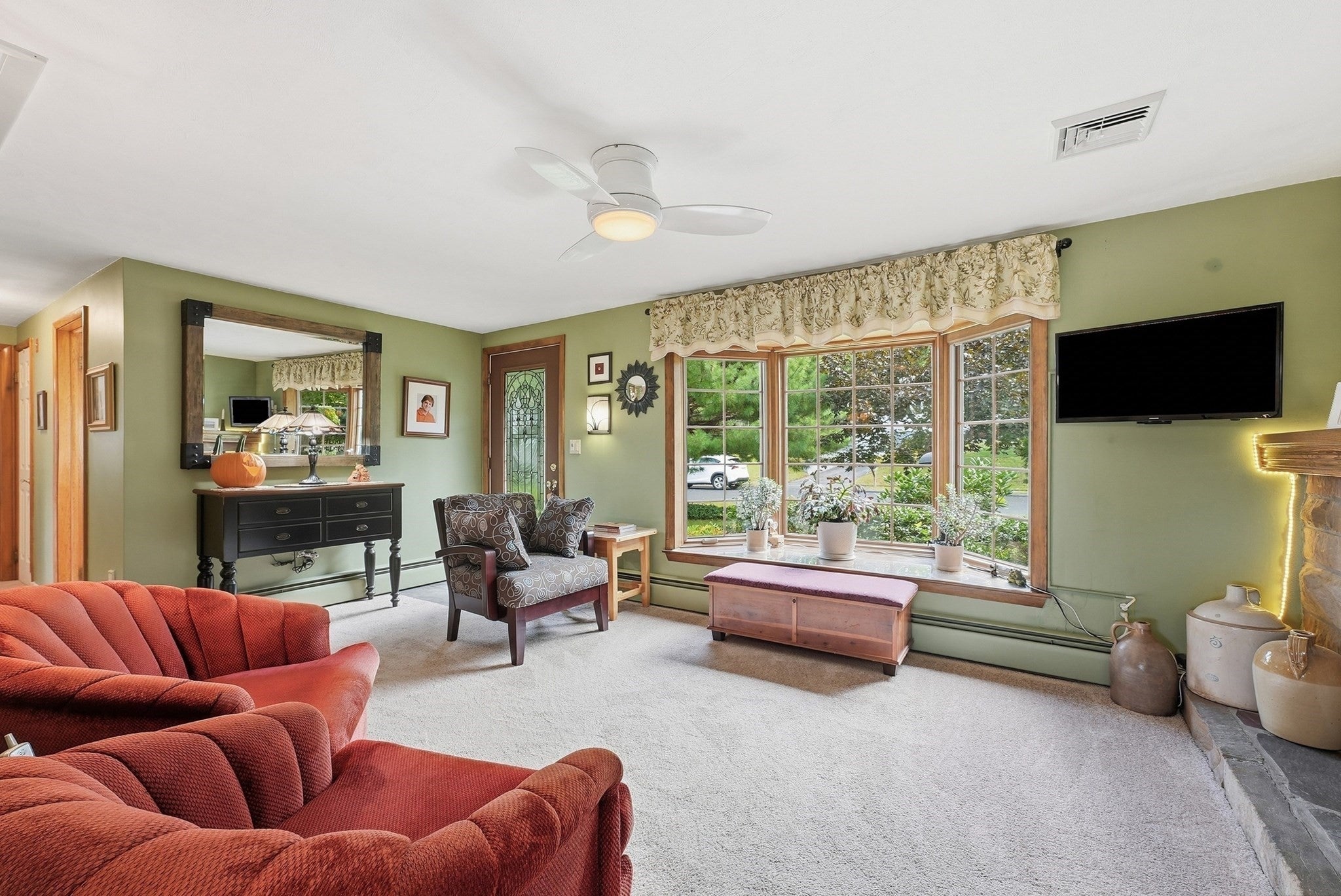 72 Sunset Terrace, Agawam, MA, 72 Sunset Terrace, Agawam, MA Photo #4