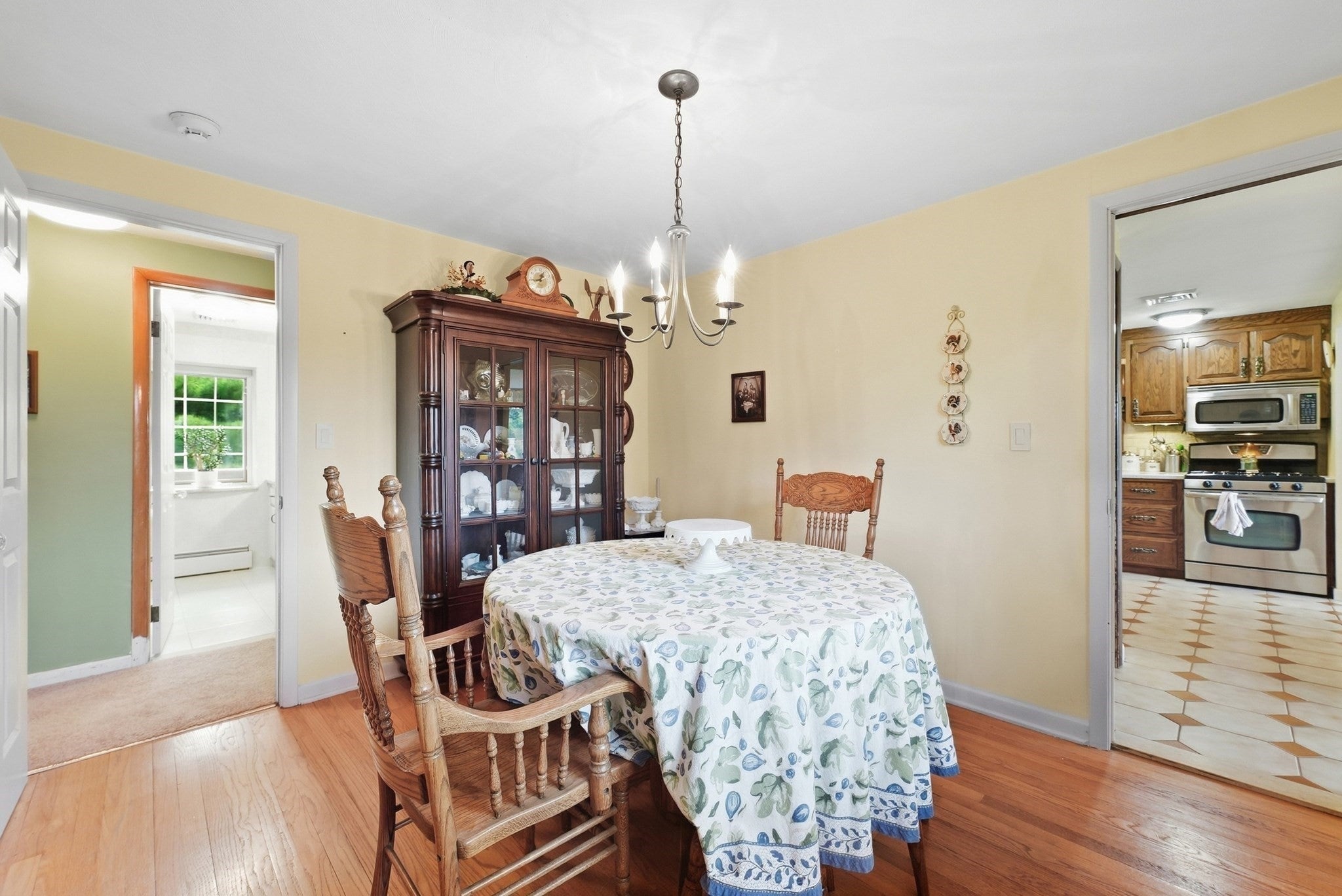 72 Sunset Terrace, Agawam, MA, 72 Sunset Terrace, Agawam, MA Photo #9