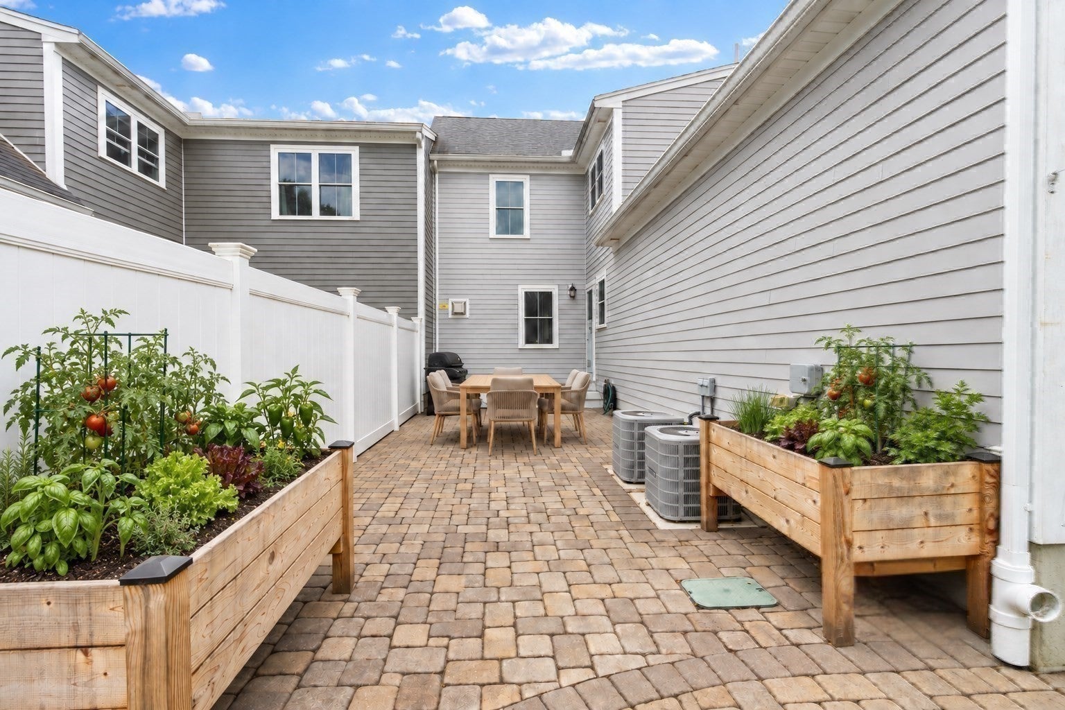 80 Pleasant St #80, Medfield, MA Photo #25