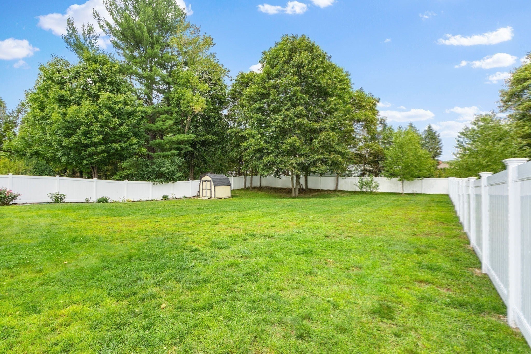 80 Pleasant St #80, Medfield, MA Photo #29