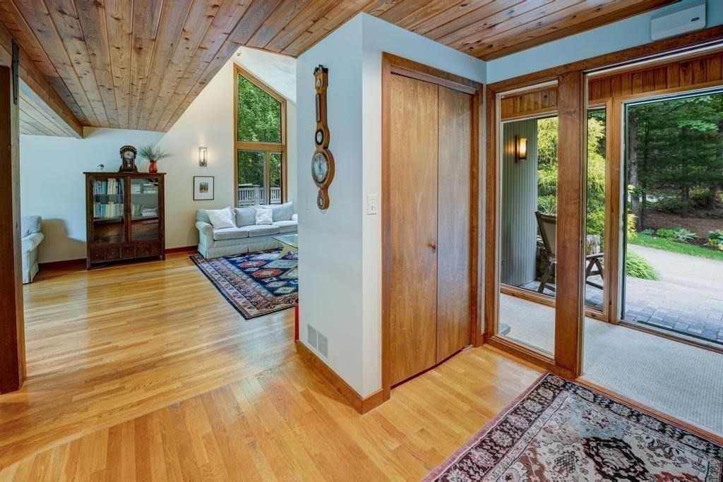 40 Bicentennial Way