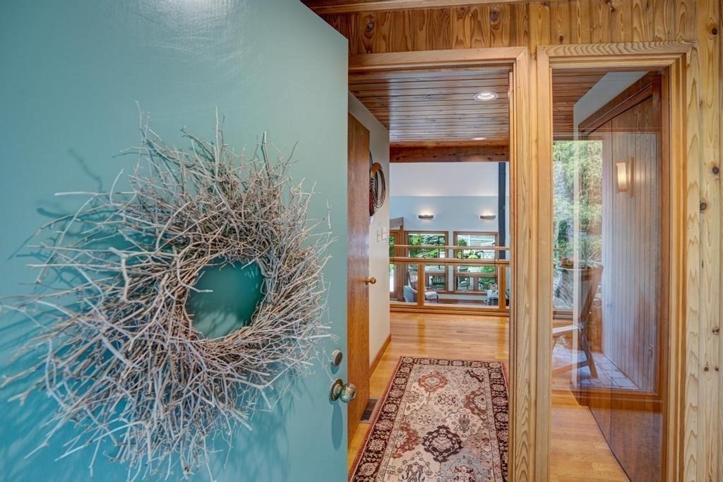 40 Bicentennial Way
