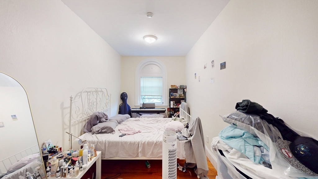 1071 Beacon St 7