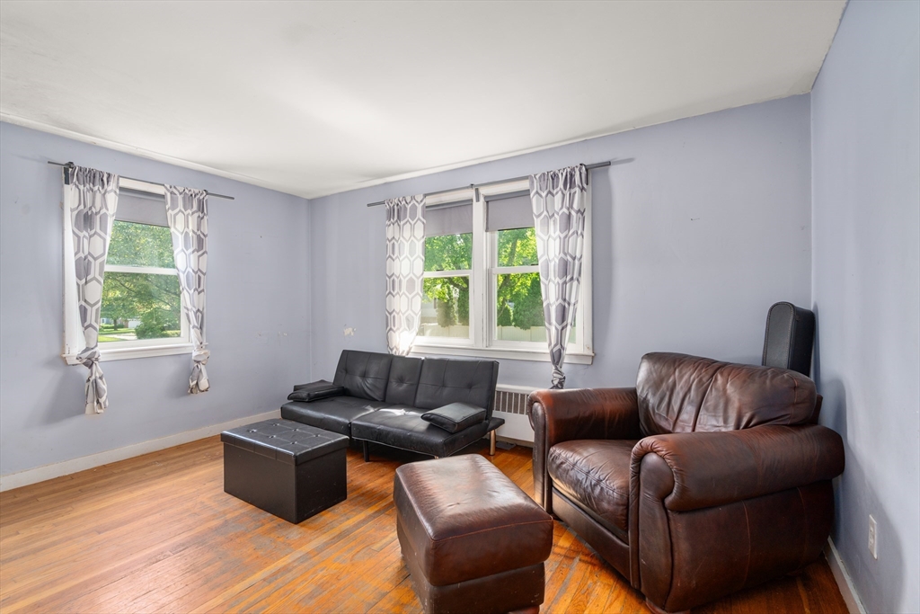34 Irving Dr