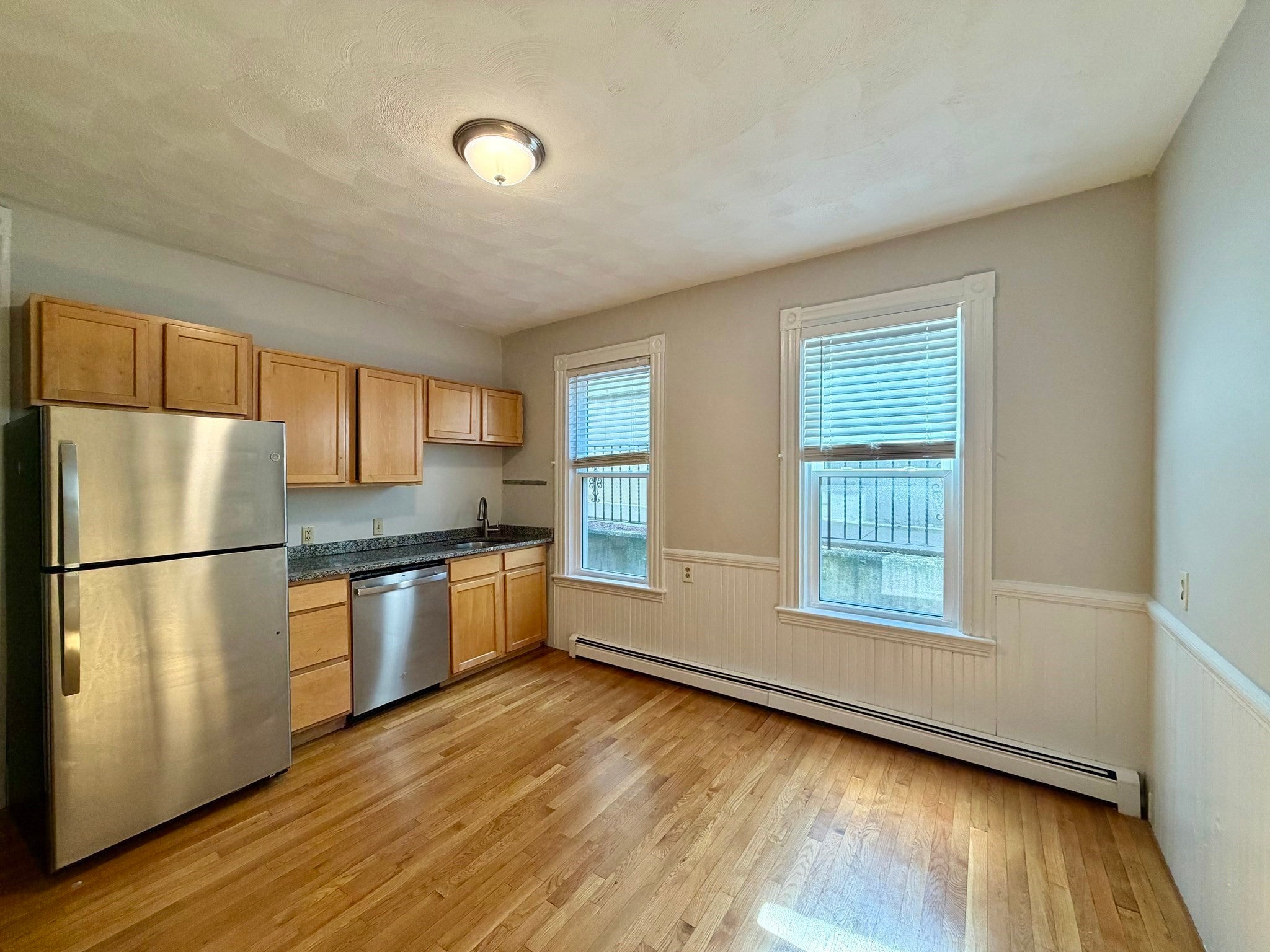 28 Saint Martin St. 1