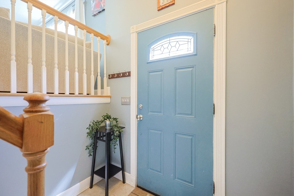 Milford, Massachusetts 01757, United States, 3 Bedrooms Bedrooms, ,2 BathroomsBathrooms,Residential,Active,167844