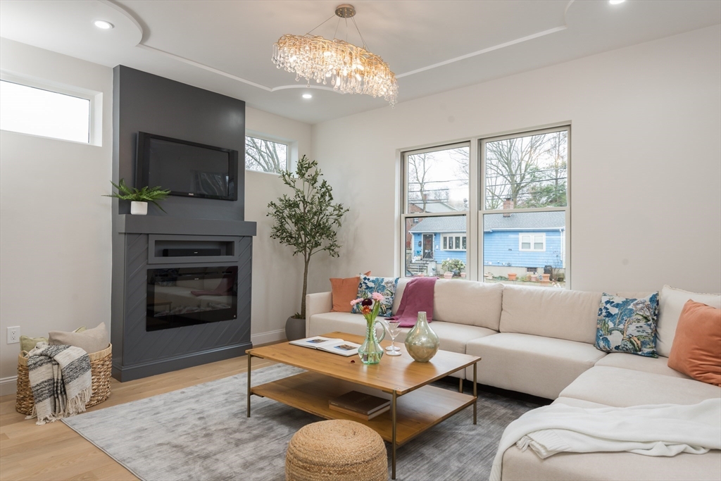 6 Gordon Rd