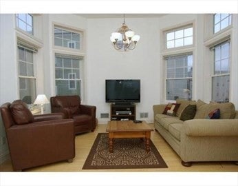 Photo of 111 W 8th St, Boston, MA