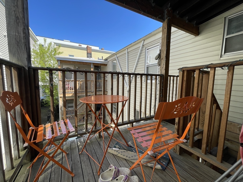 13-19 Houghton St