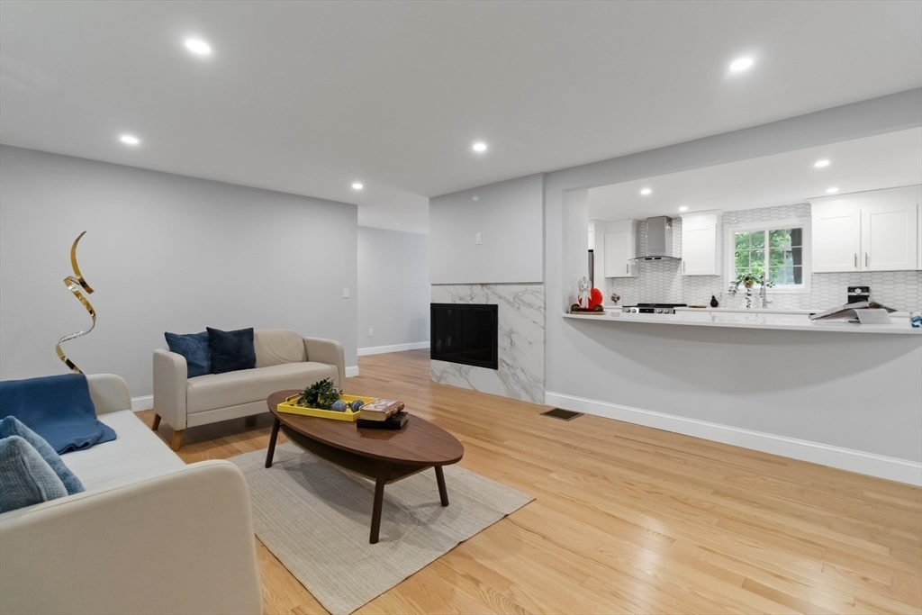44 Dean Rd