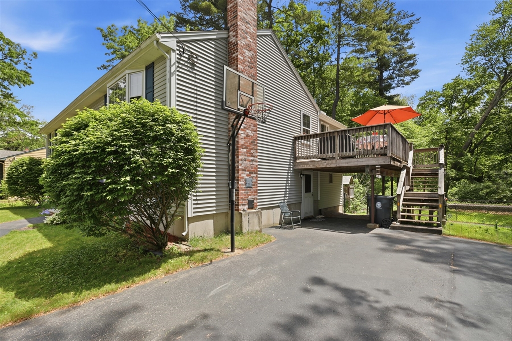 63 Faulkner Ave