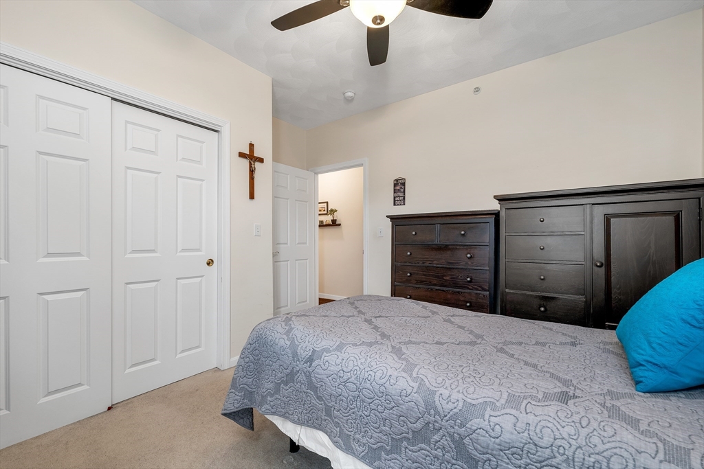 Ayer, Massachusetts 01432, United States, 2 Bedrooms Bedrooms, ,2 BathroomsBathrooms,Residential,Active,249412