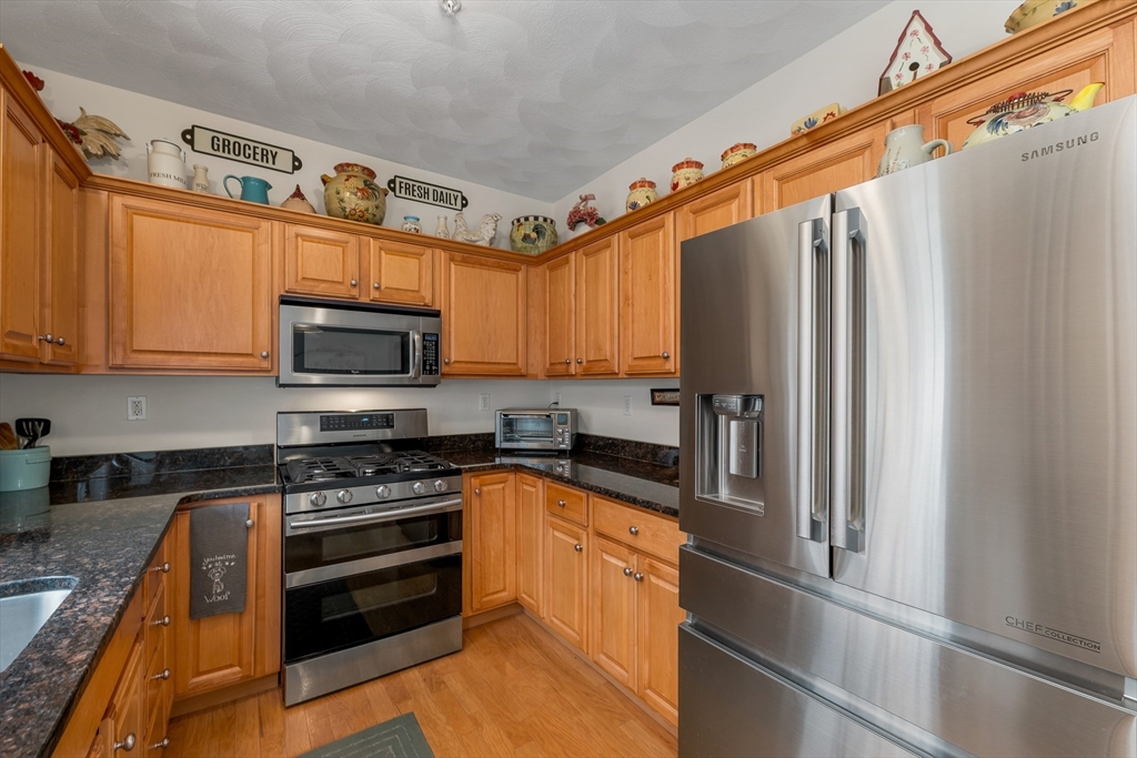 Ayer, Massachusetts 01432, United States, 2 Bedrooms Bedrooms, ,2 BathroomsBathrooms,Residential,Active,249412