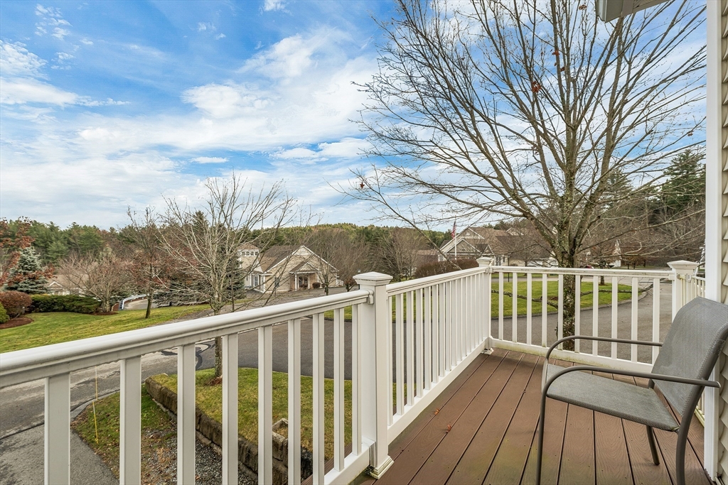 Ayer, Massachusetts 01432, United States, 2 Bedrooms Bedrooms, ,2 BathroomsBathrooms,Residential,Active,249412