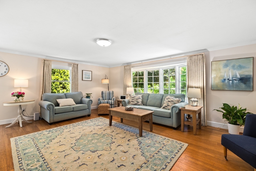 15 Dwight Ave