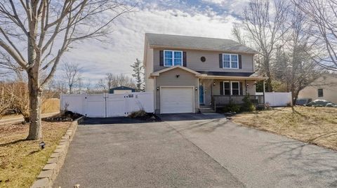 Photo of 31 Acrebrook Rd, Springfield, MA 01129 (MLS # 73493521)