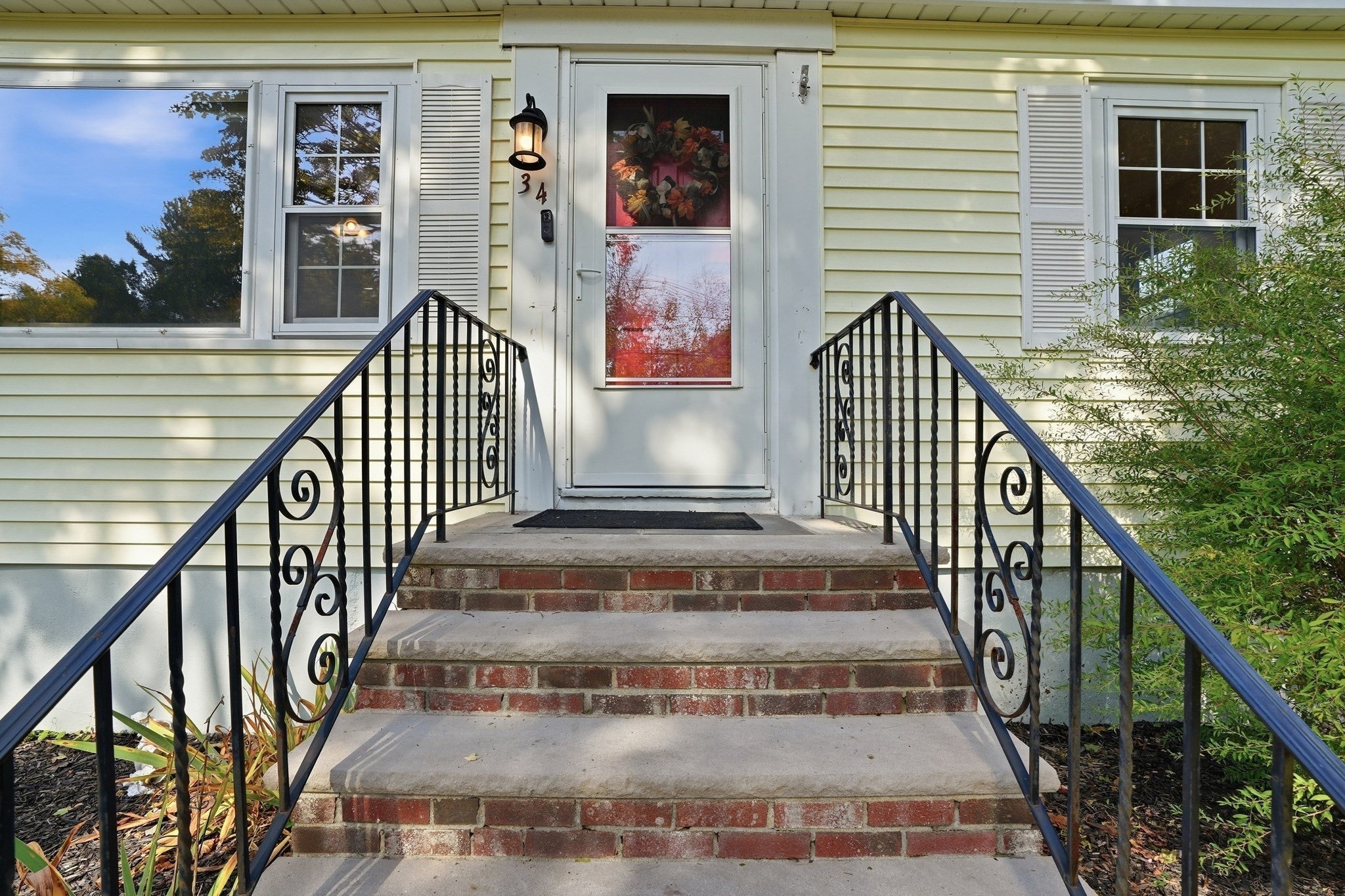 Photo of 34 Andover St, Wilmington, MA