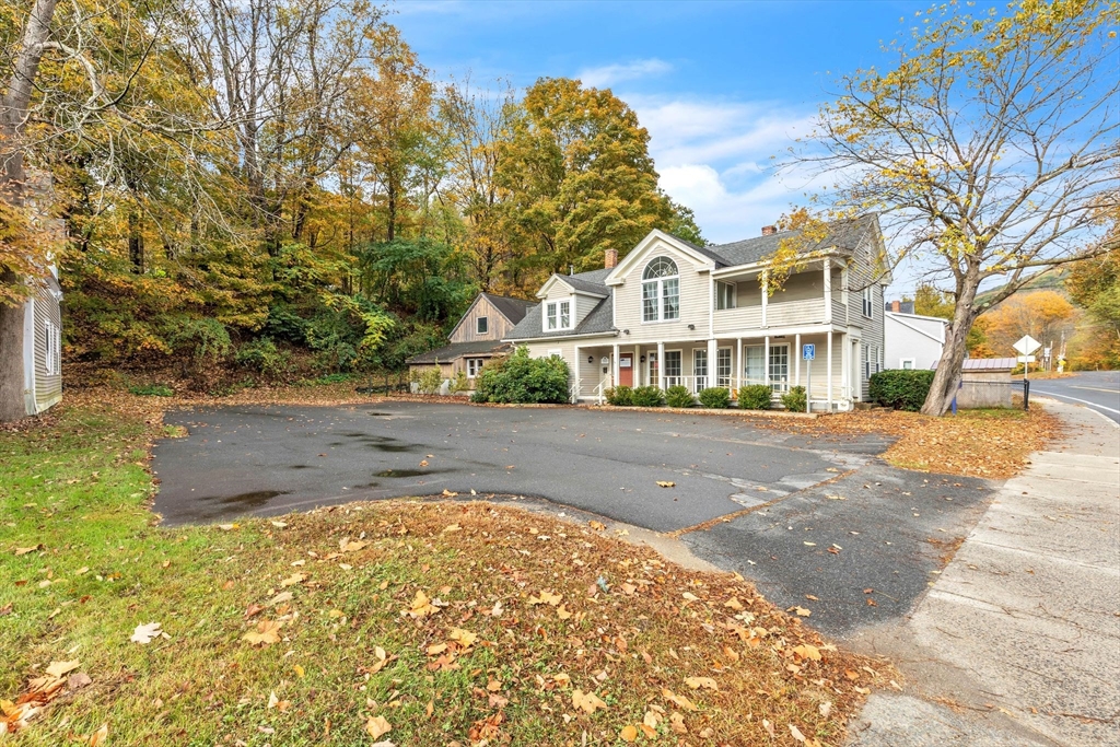9 Russell Rd