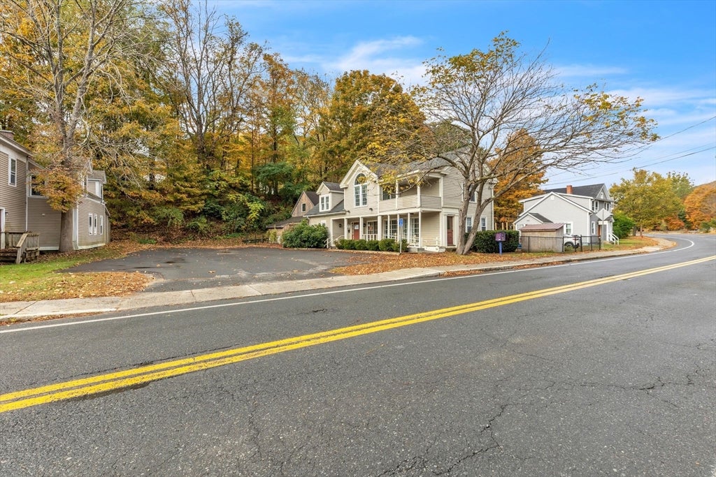 9 Russell Rd