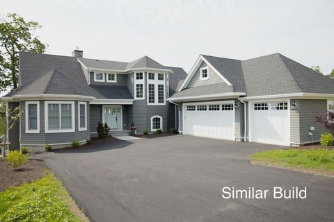 61 Maplecroft Ln Ipswich MA 01938