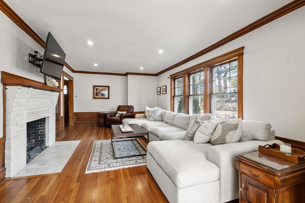 18 Fairfax Rd