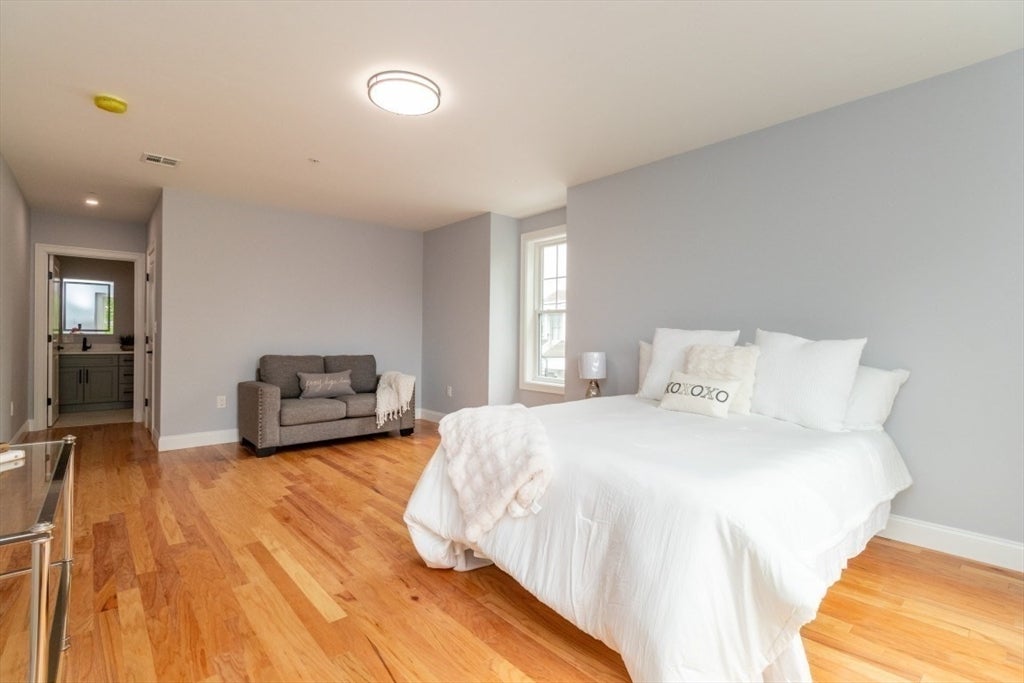 585 Washington Street #307, Quincy, MA Photo #9
