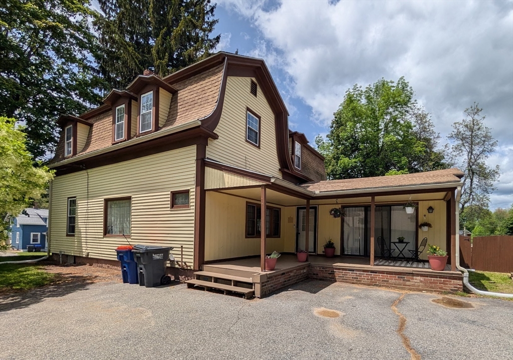 32 Ash St
