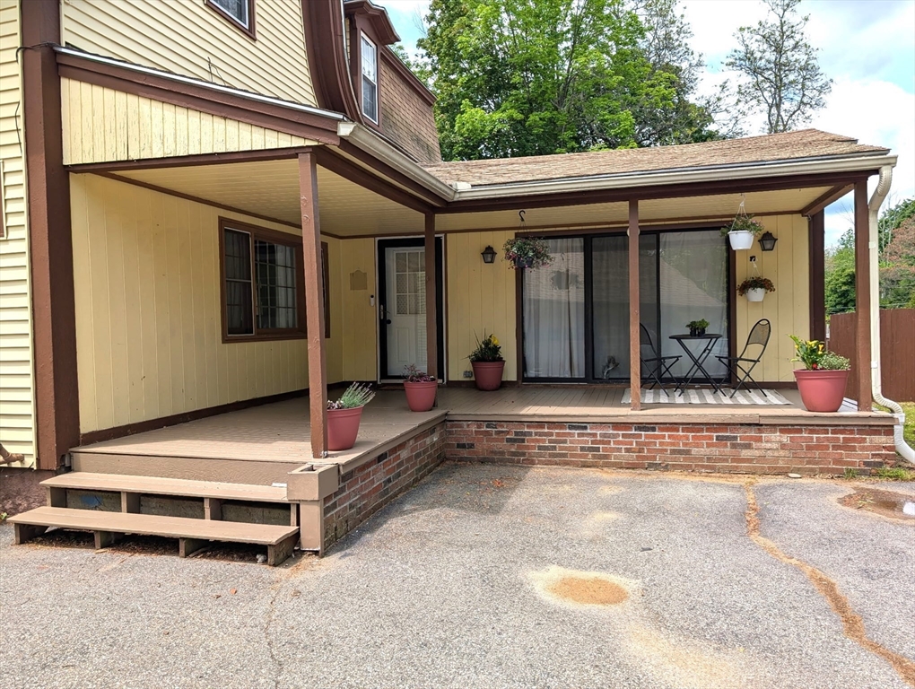 32 Ash St
