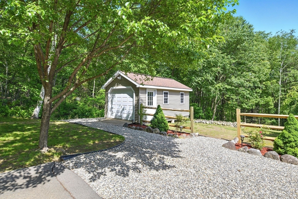 315 Woodland Way