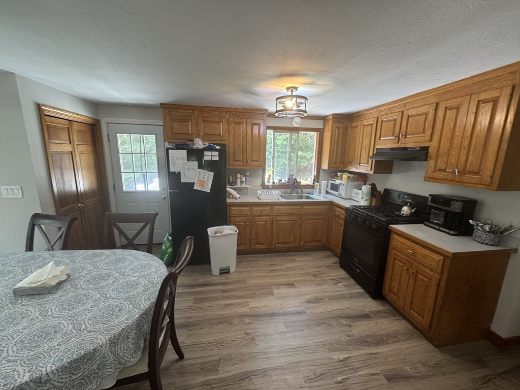 75 Donna Dr