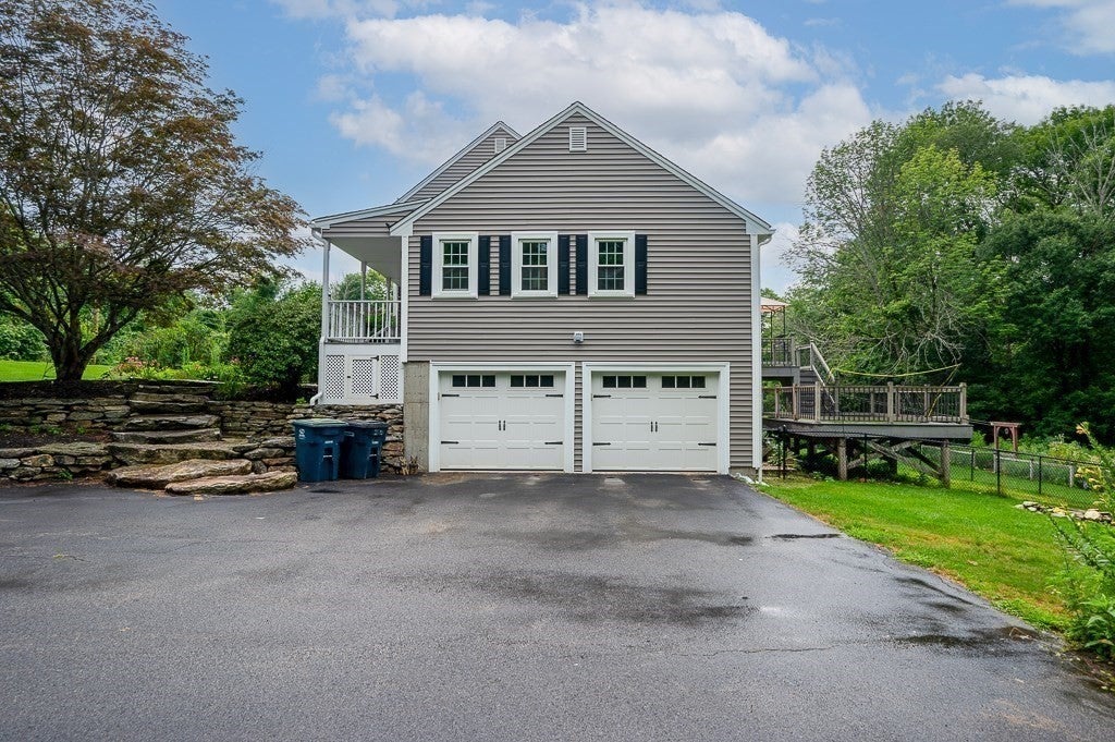 85 Millbury Rd