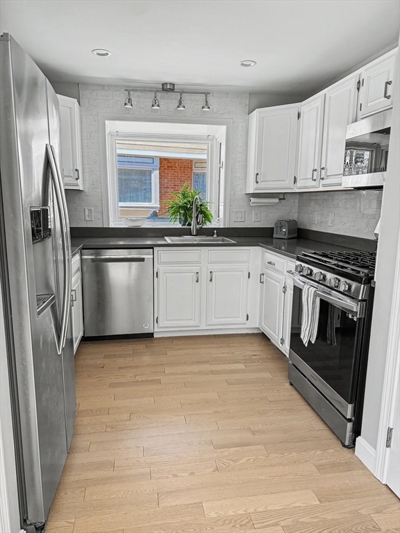 125 Grove Street 125