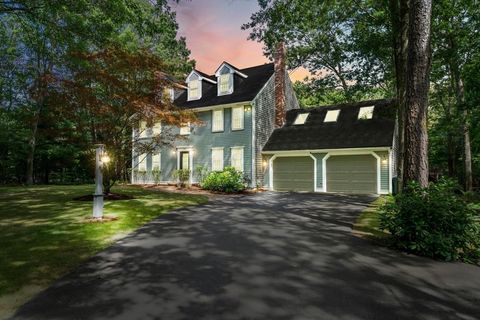 89 Jordan Rd Plymouth MA 02360