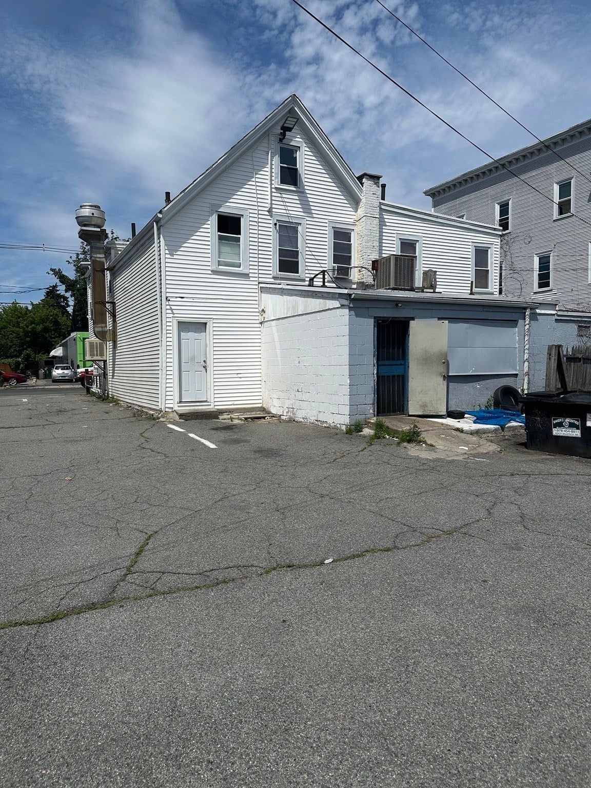 1012 Main St