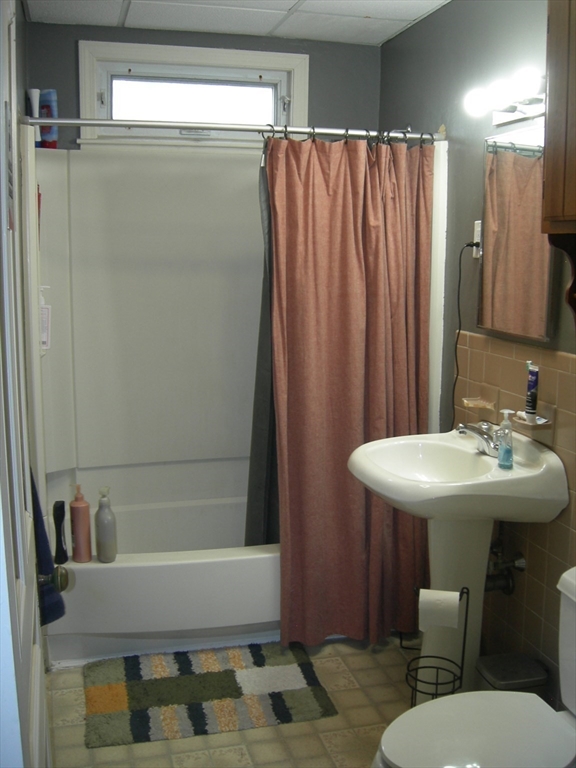 66 Fruit St, Worcester, MA, 66 Fruit St, Worcester, MA Photo #10
