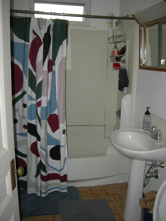 66 Fruit St, Worcester, MA, 66 Fruit St, Worcester, MA Photo #5