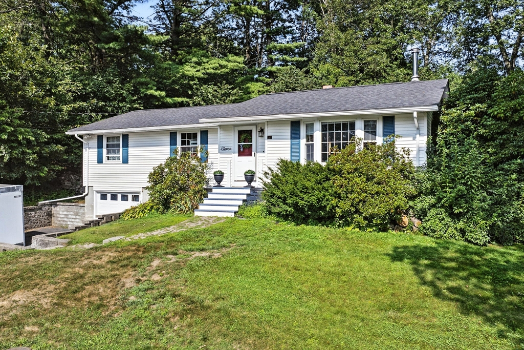 11 Birch Ln