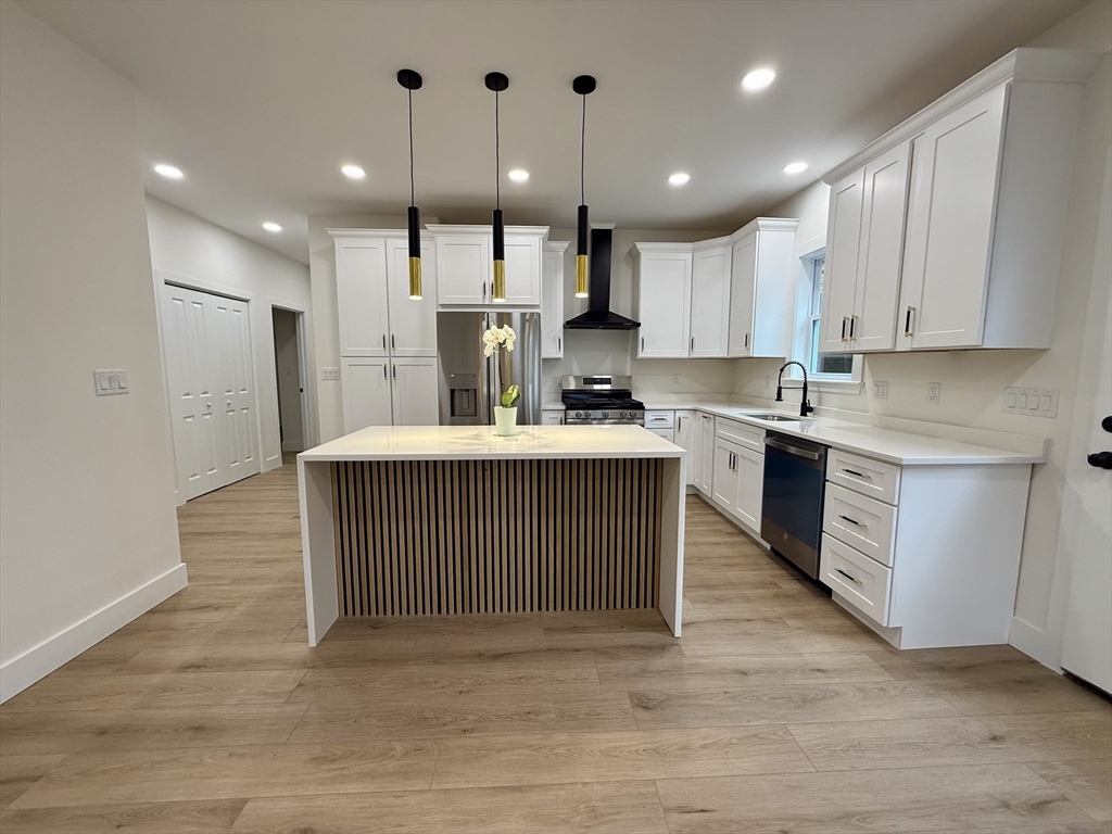 23 Perry Avenue