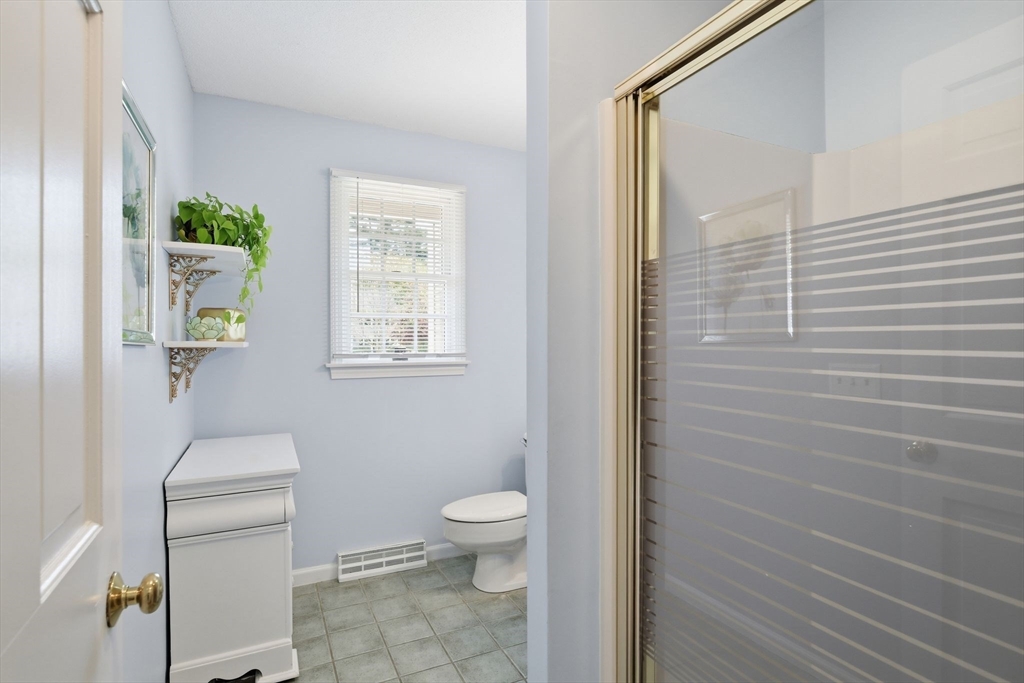 52 Shirley St, Wilbraham, MA Photo #18