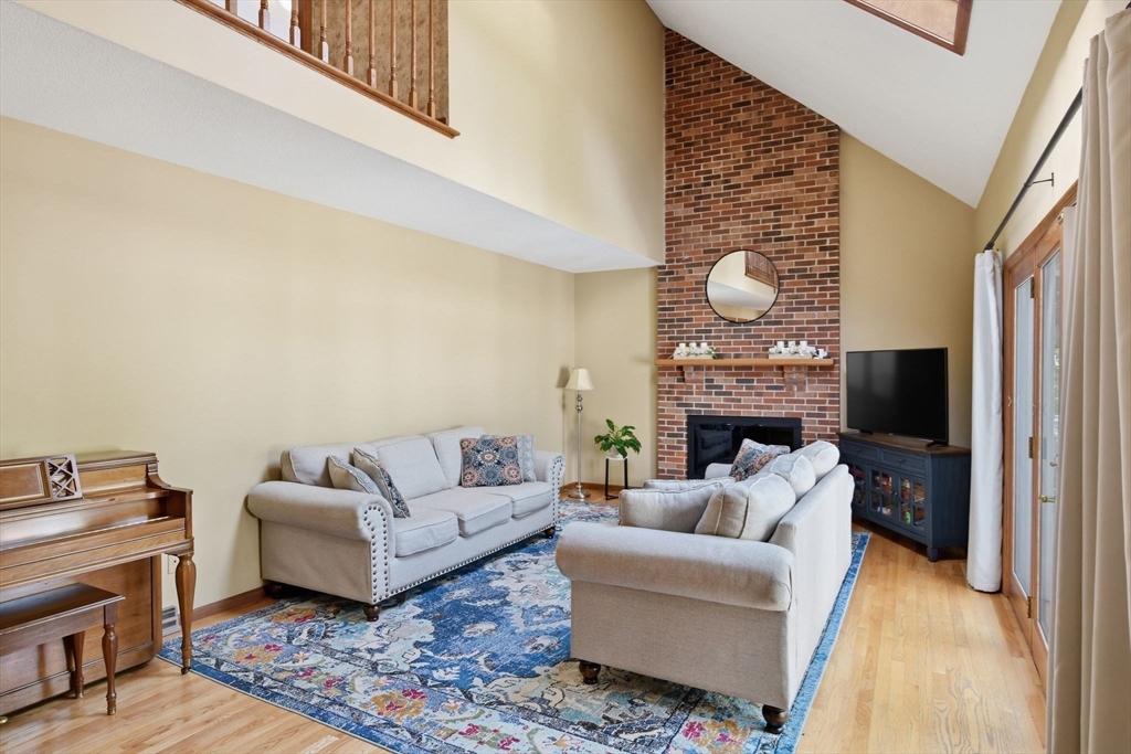 52 Shirley St, Wilbraham, MA Photo #6