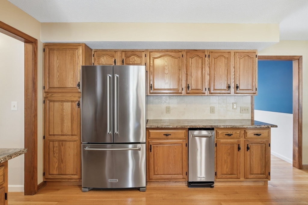 52 Shirley St, Wilbraham, MA Photo #12