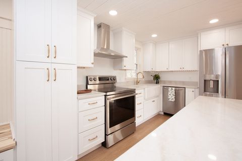 Photo of 14 Bartlett St, Oxford, MA 01540 (MLS # 73471465)