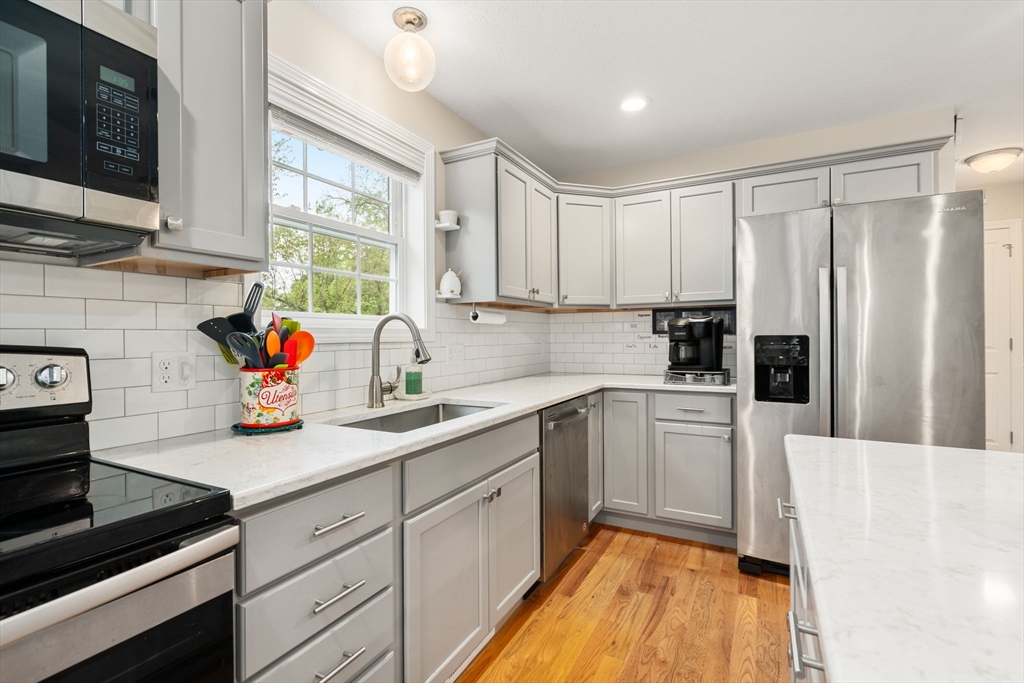 152 Ambrose St, Springfield, MA Photo #20