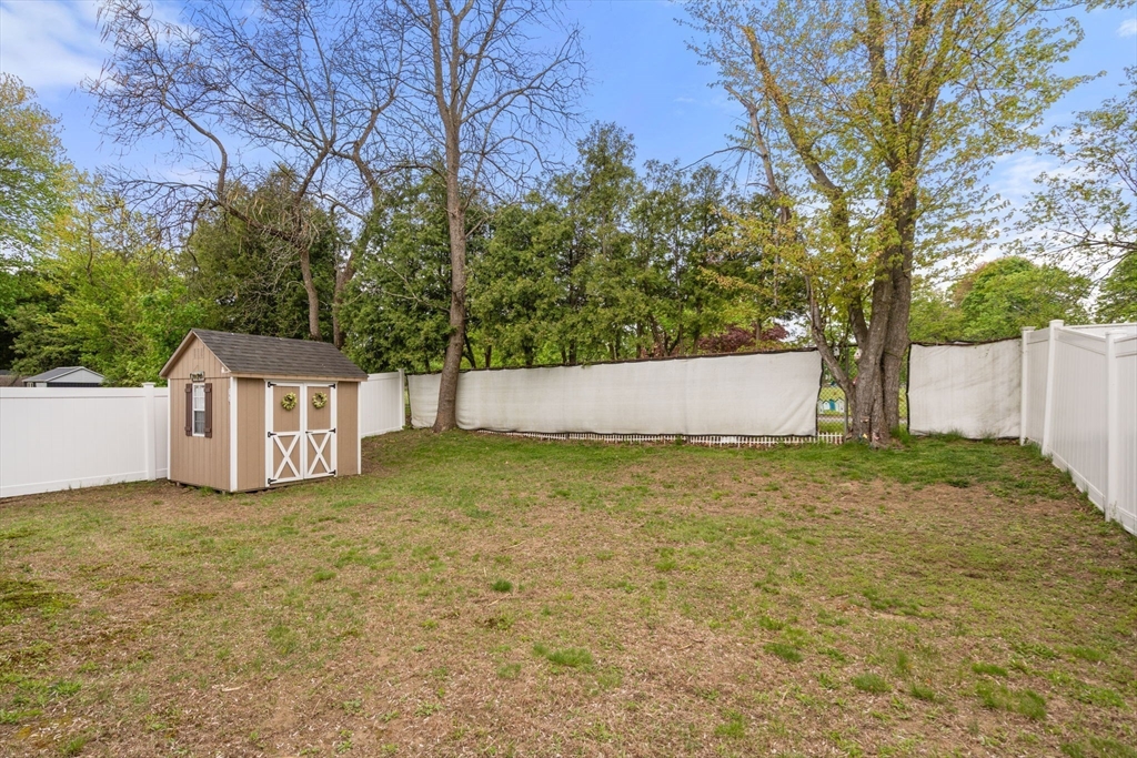 152 Ambrose St, Springfield, MA Photo #39