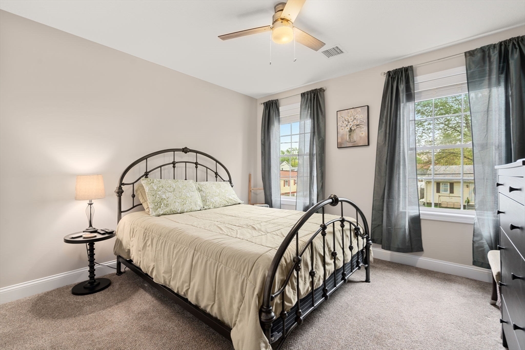 152 Ambrose St, Springfield, MA Photo #25