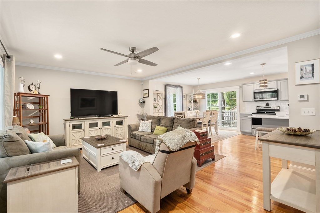 152 Ambrose St, Springfield, MA Photo #9