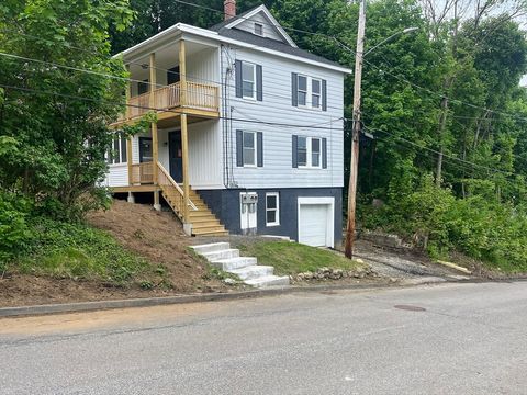 108 Grant St Gardner MA 01440